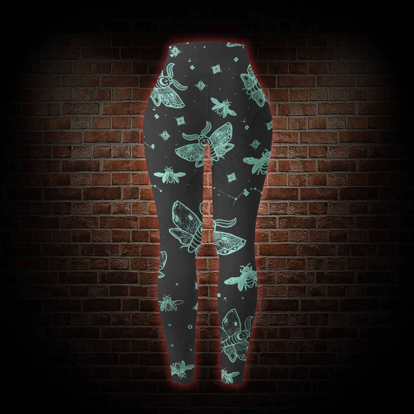 Midnight Flying Insects Women's Tight-Fitting Pants