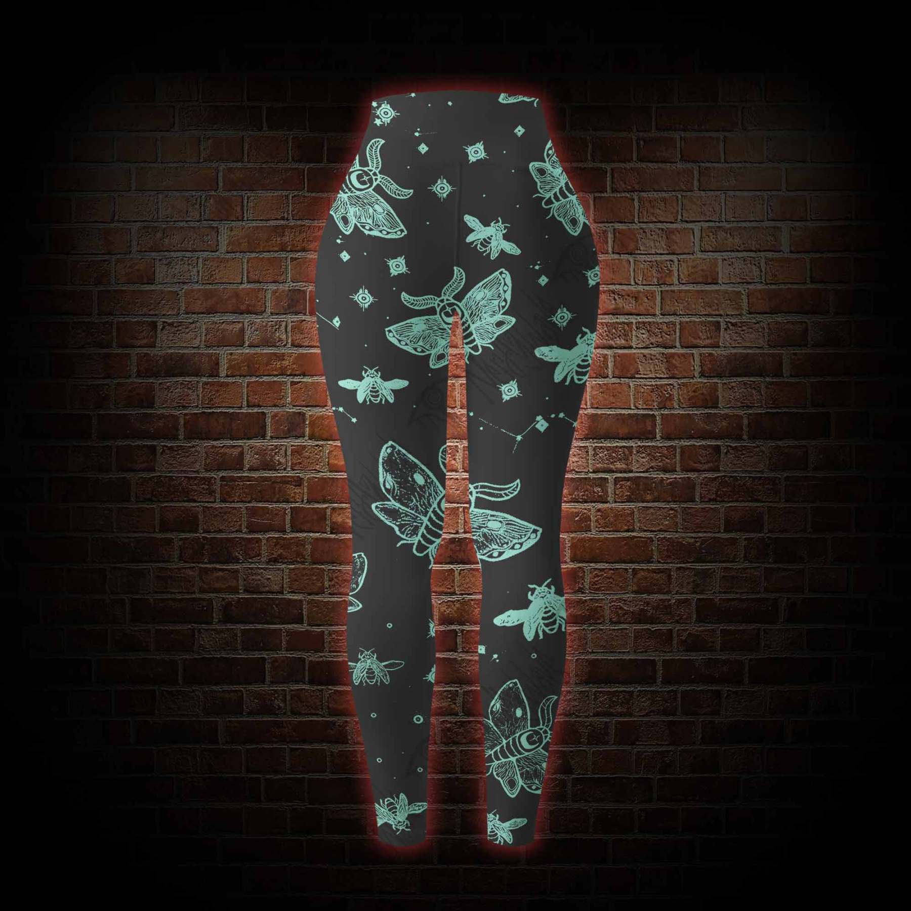 Midnight Flying Insects Women's Tight-Fitting Pants