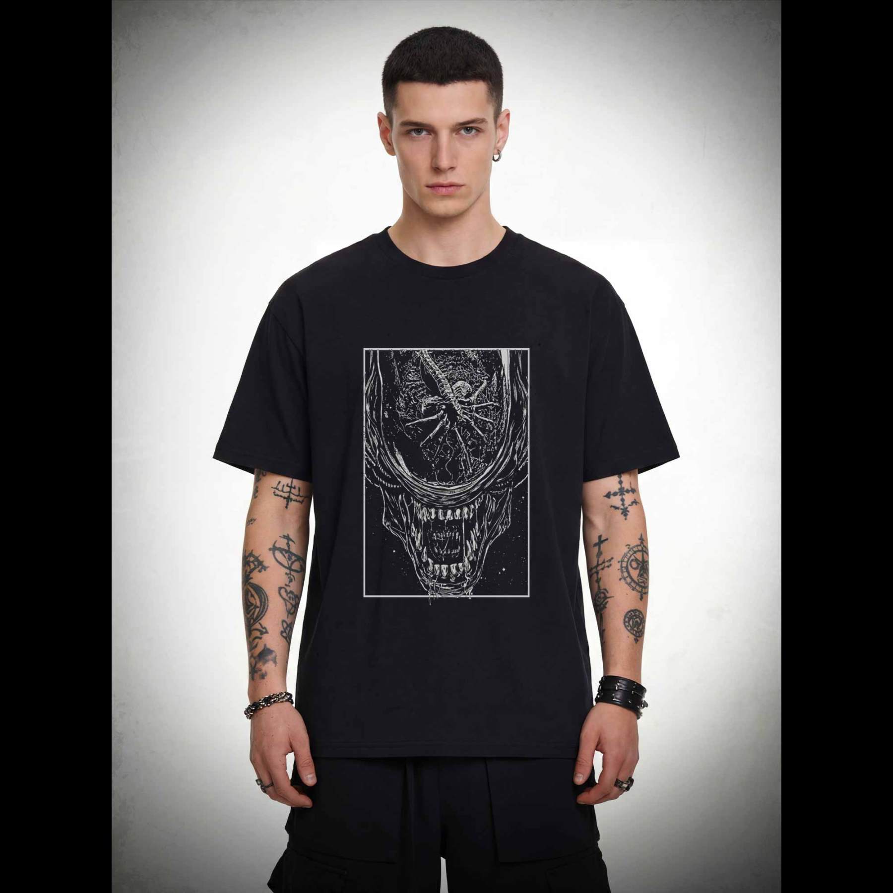 Facehugger T-shirt