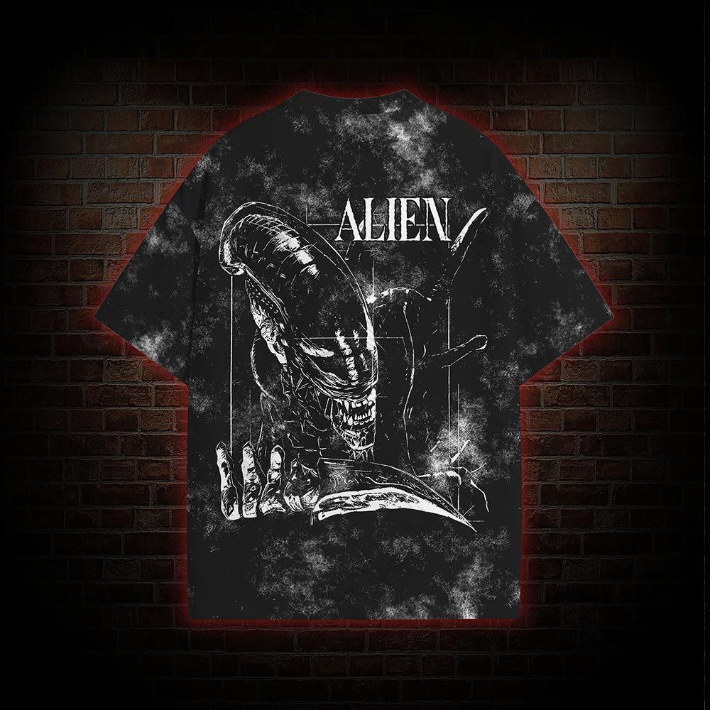 Alien Horror Graphic T-shirt
