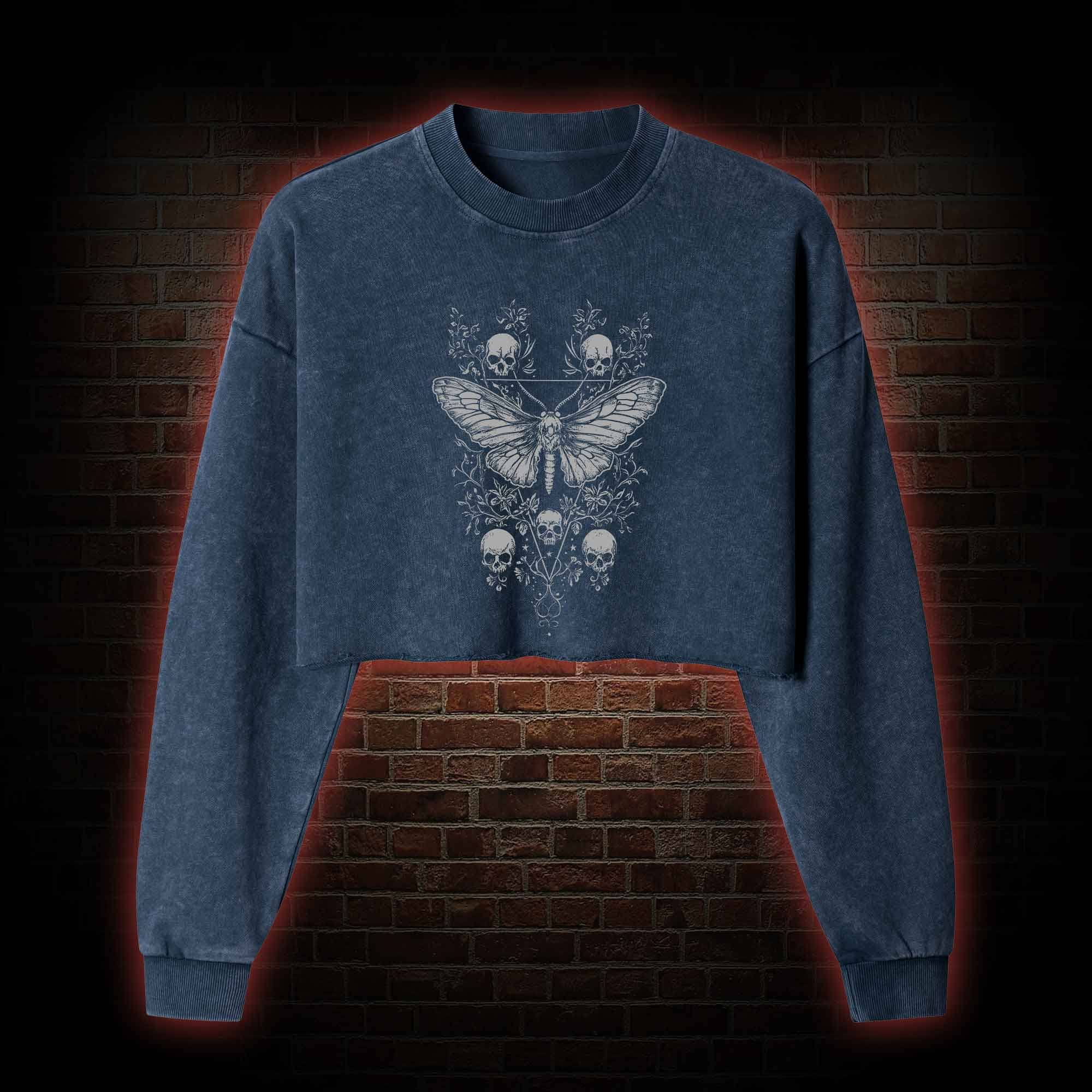 Skull Moth Washed Cropped Sweatshirts
