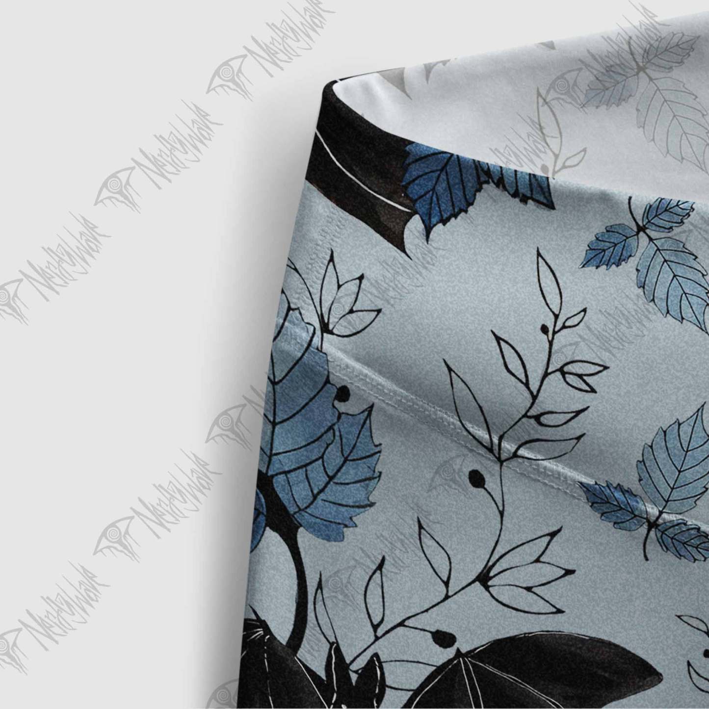 Flying Bats Women's Tight-Fitting Pants