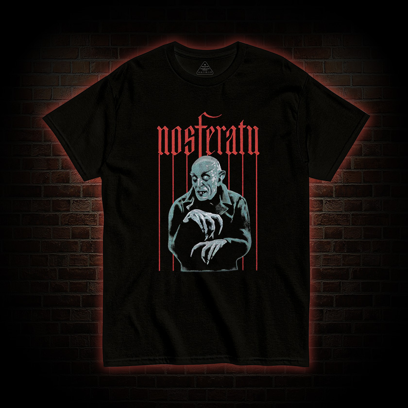 Vintage Goth Vampire Horror Movie T-Shirt