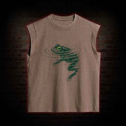 Frog Swimming Women's Washed Tank Top