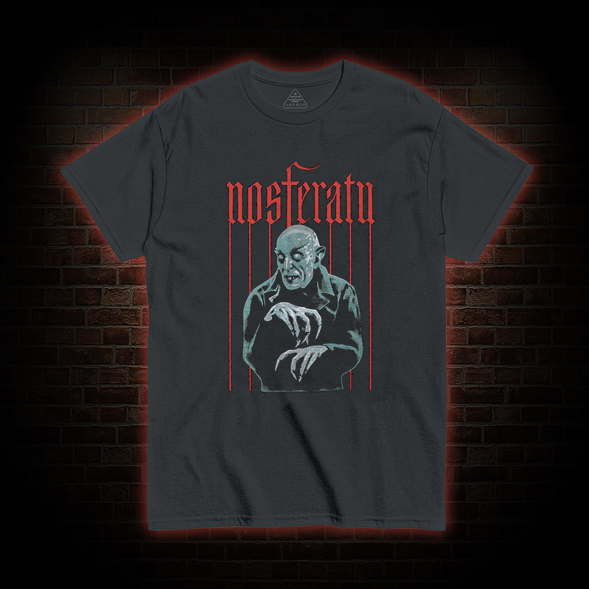 Vintage Goth Vampire Horror Movie T-Shirt