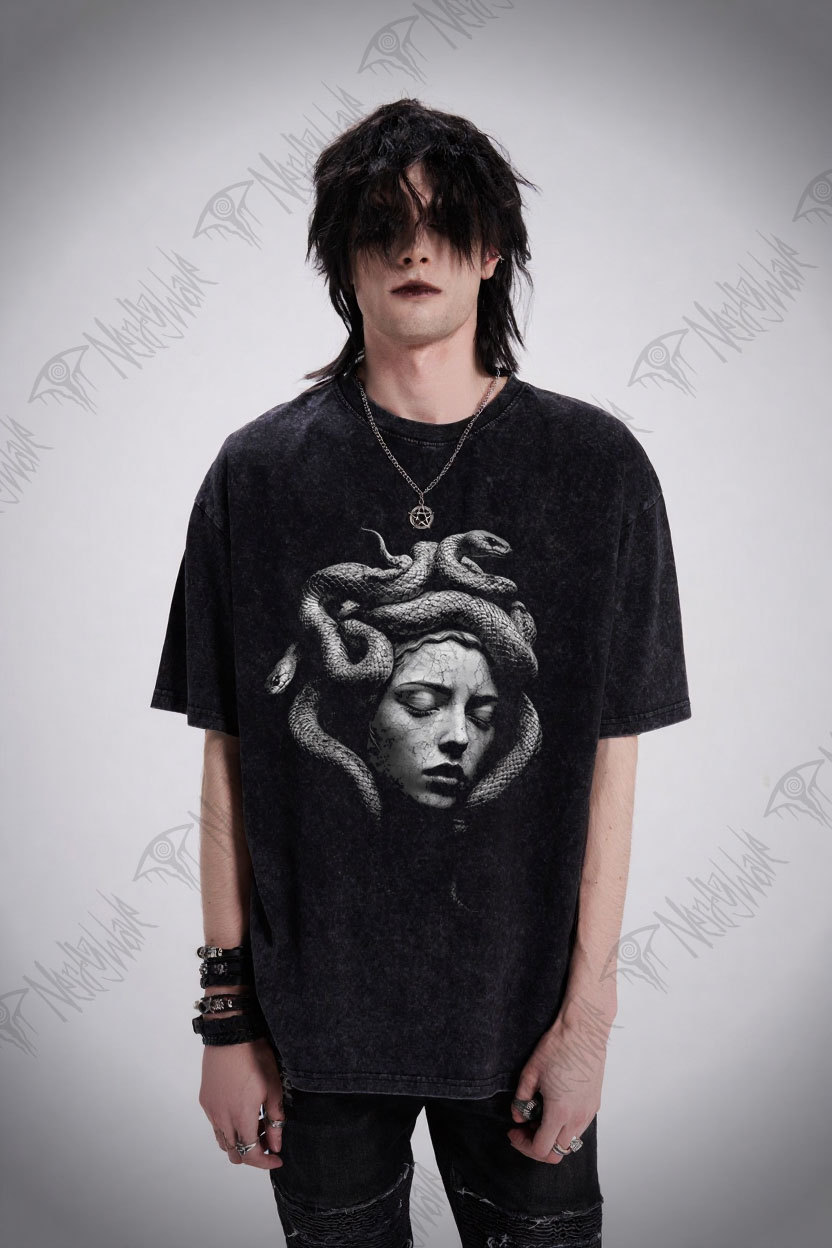 Medusa Horror Washed T-shirt