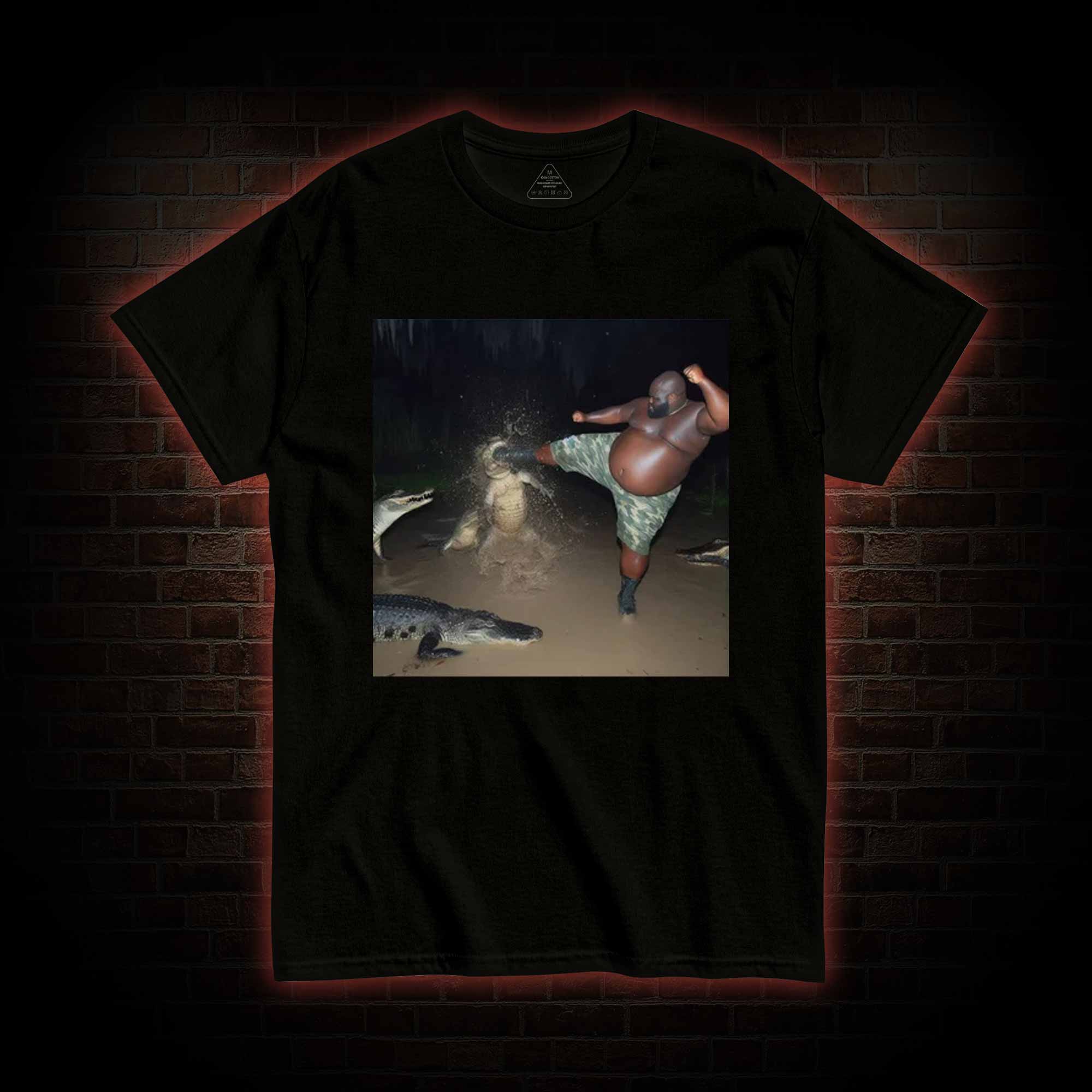 Black Guy Kick Alligator in Swamp T-shirt