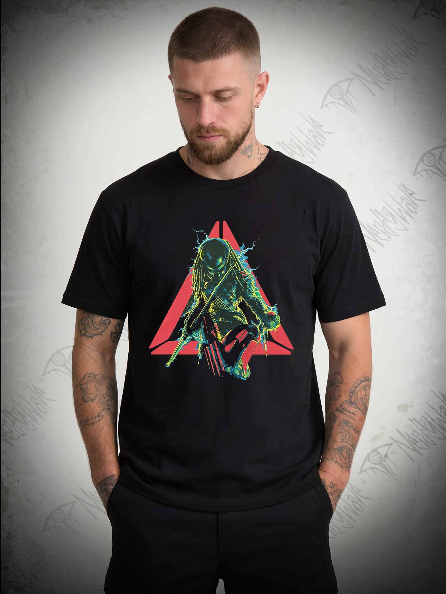 Retro Cult Alien Hunter T-shirt