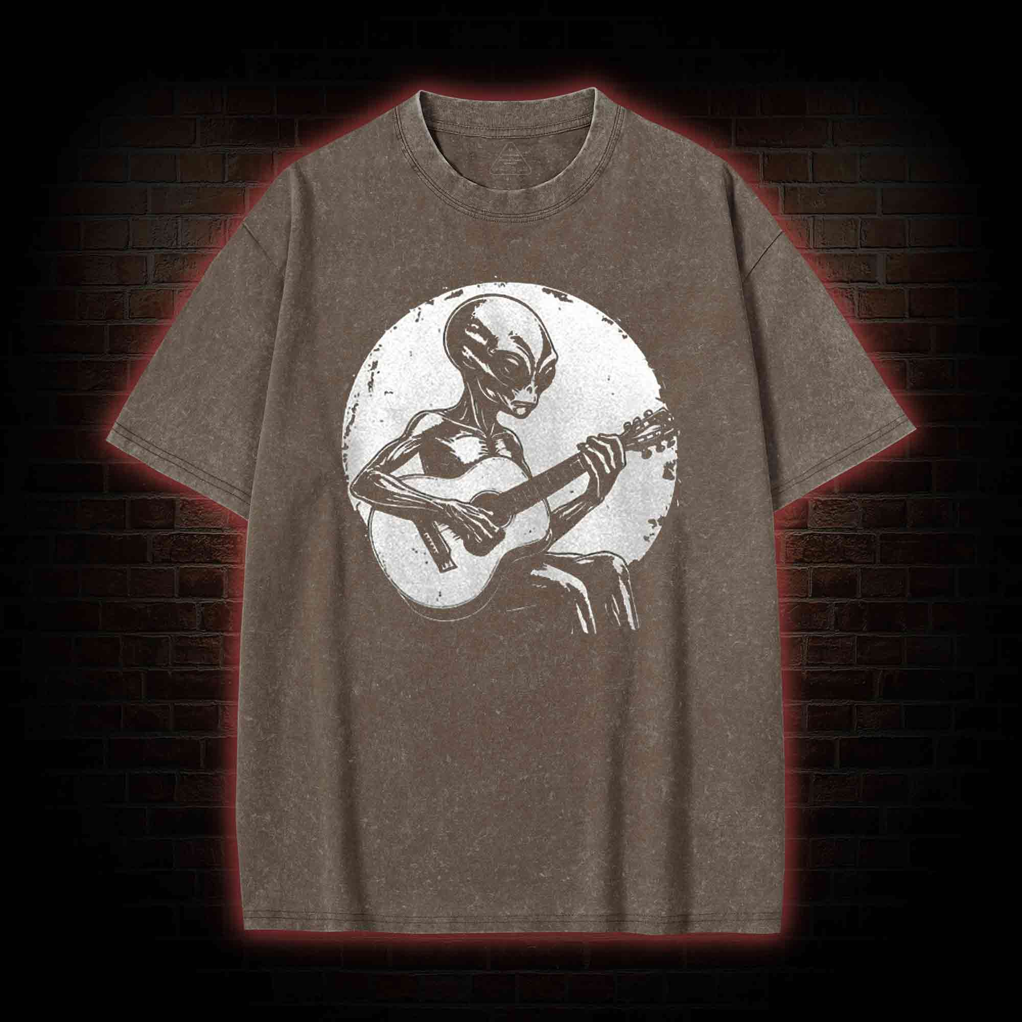 Vintage Funny Alien Washed T-shirt