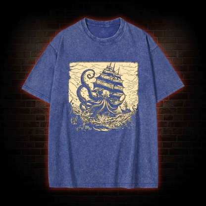 Kraken at Sea Washed T-shirt