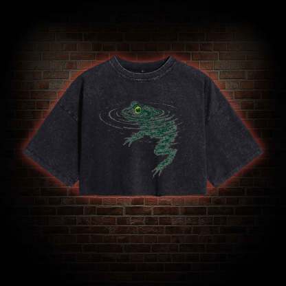 Frog Swimming Washed Cropped T-shirts