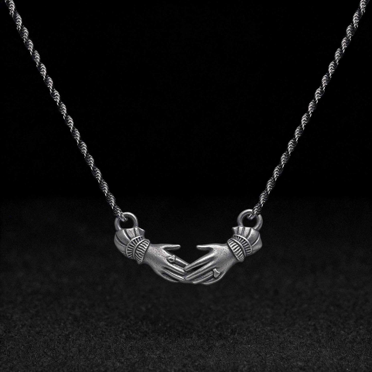 Fede Clasp Sculptural Necklace