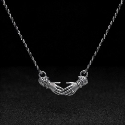 Fede Clasp Sculptural Necklace