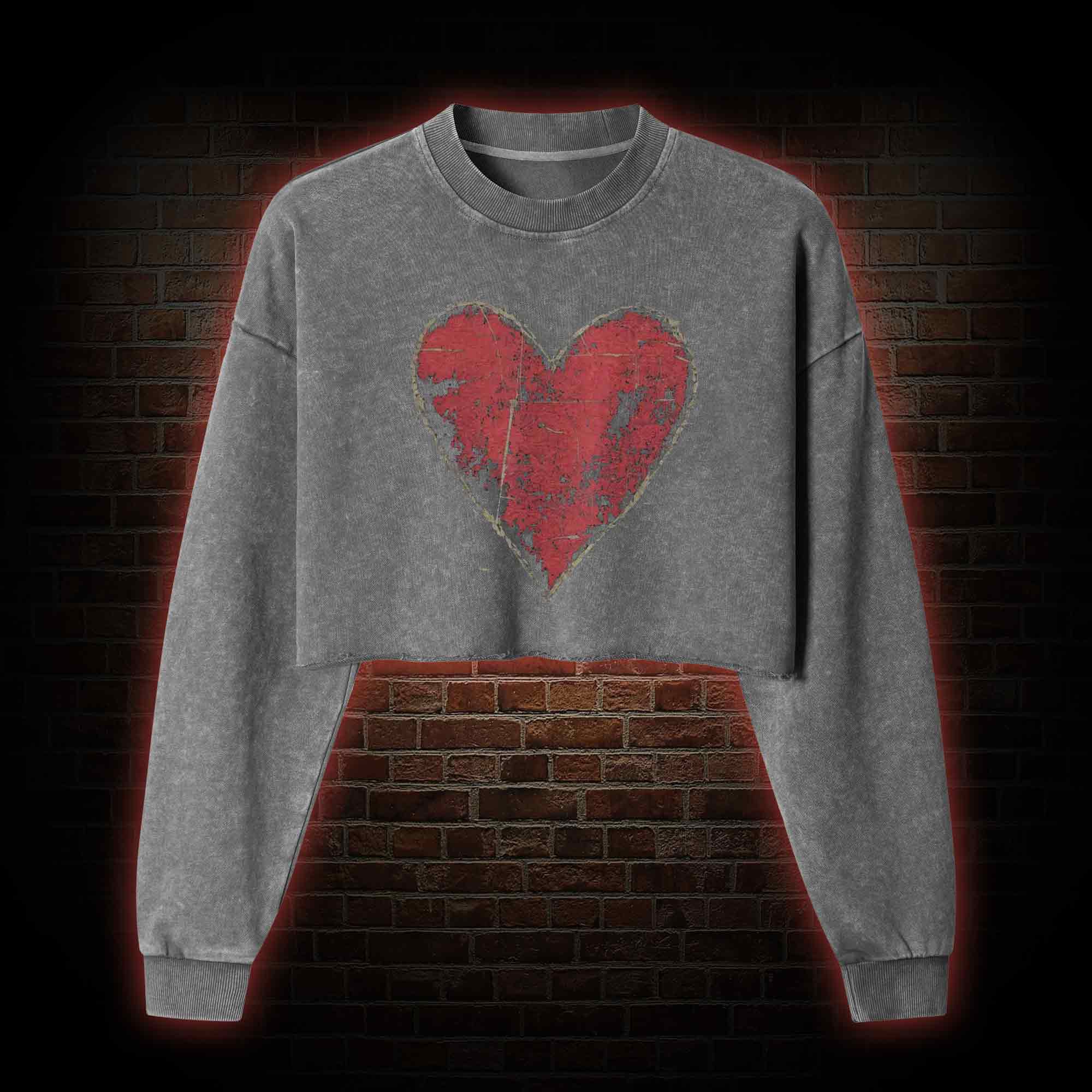 Distressed Heart Washed Cropped Sweatshirts