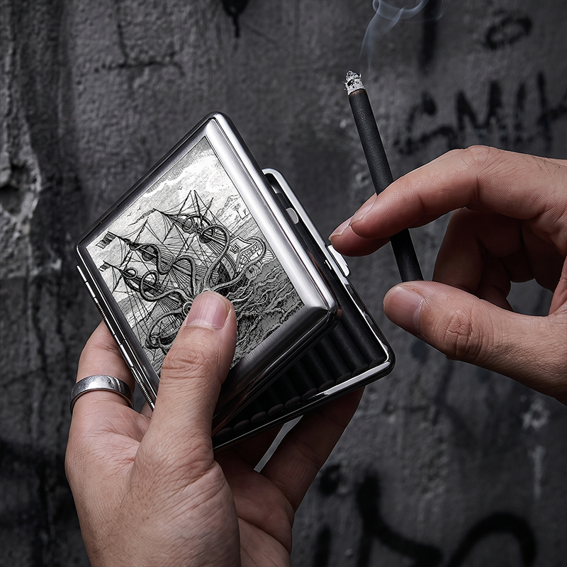 Giant Octopus Compressed Cigarette Box