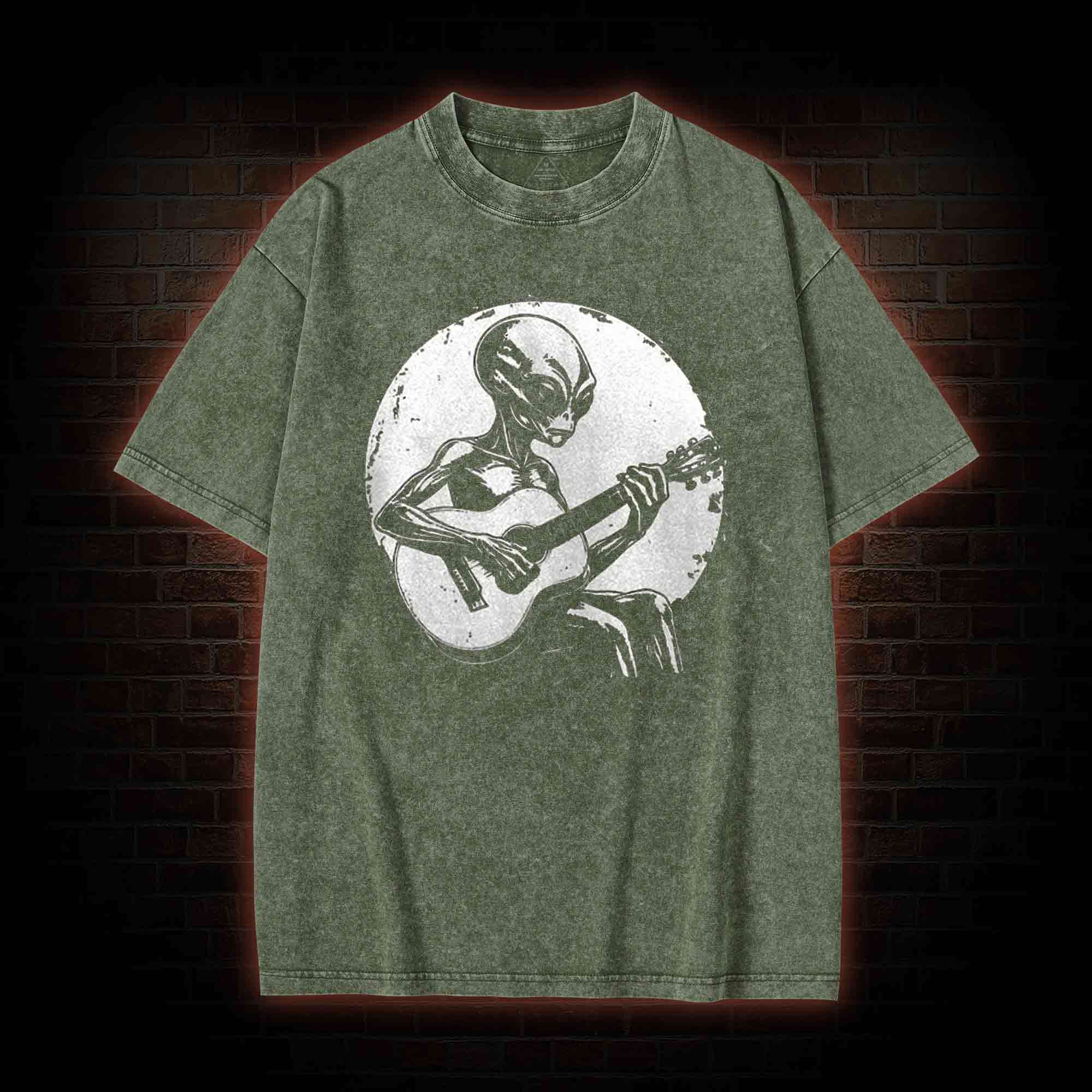 Vintage Funny Alien Washed T-shirt