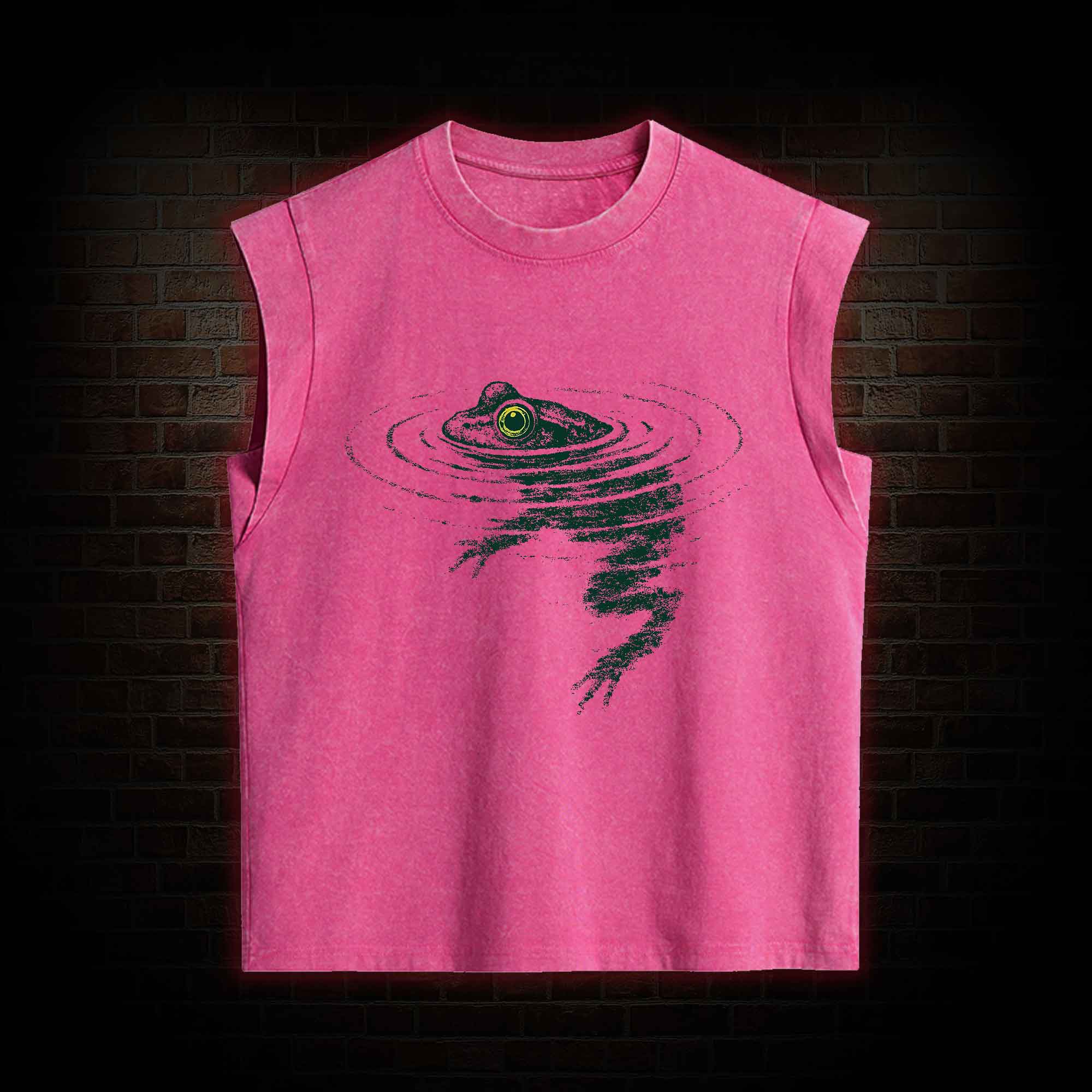 Frog Swimming Women's Washed Tank Top