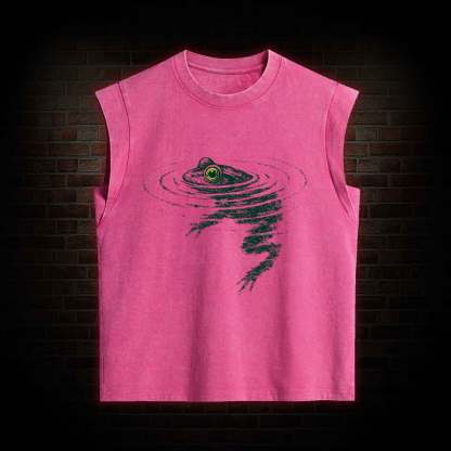 Frog Swimming Women's Washed Tank Top