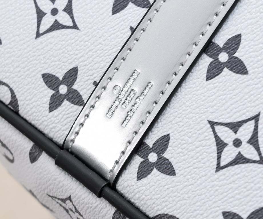 LUV MONOGRAM ECLIPSE KEEPPALL BANDOULIERE