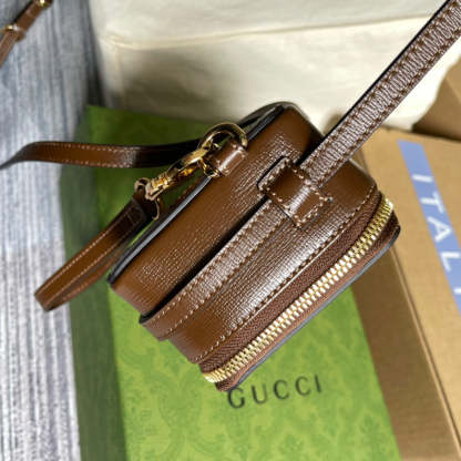 gg Mini Bag With Interlocking G Beige And Ebony gg Supreme Canvas And Brown For Women 9in/23cm gg
