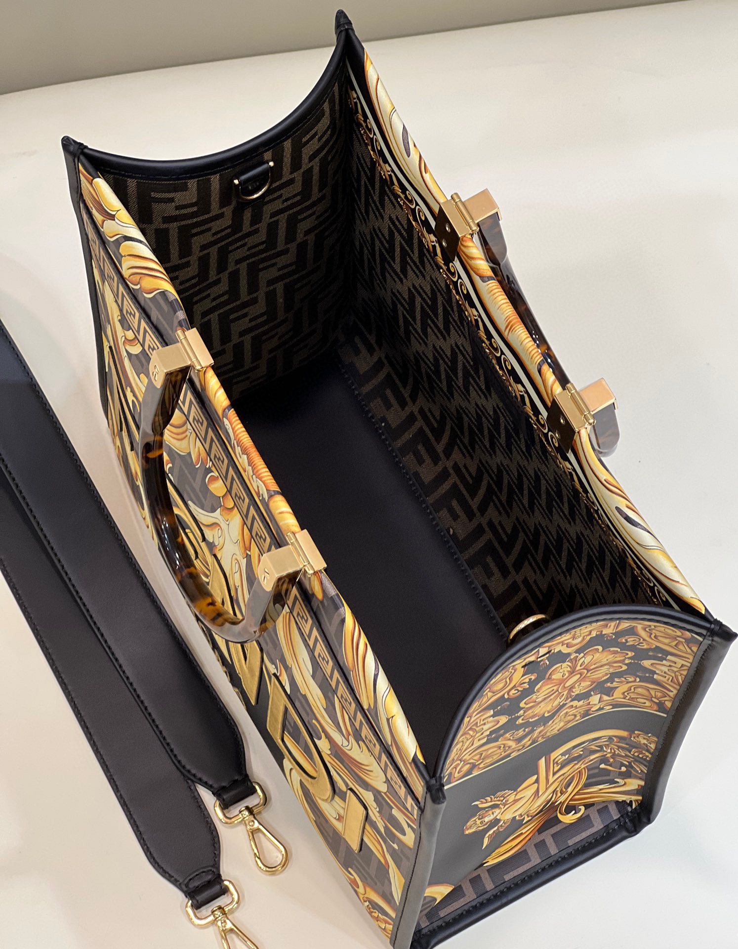 FENDACE SUNSHINE MEDIUM MULTICOLOR 8BH386AJTYF15HM