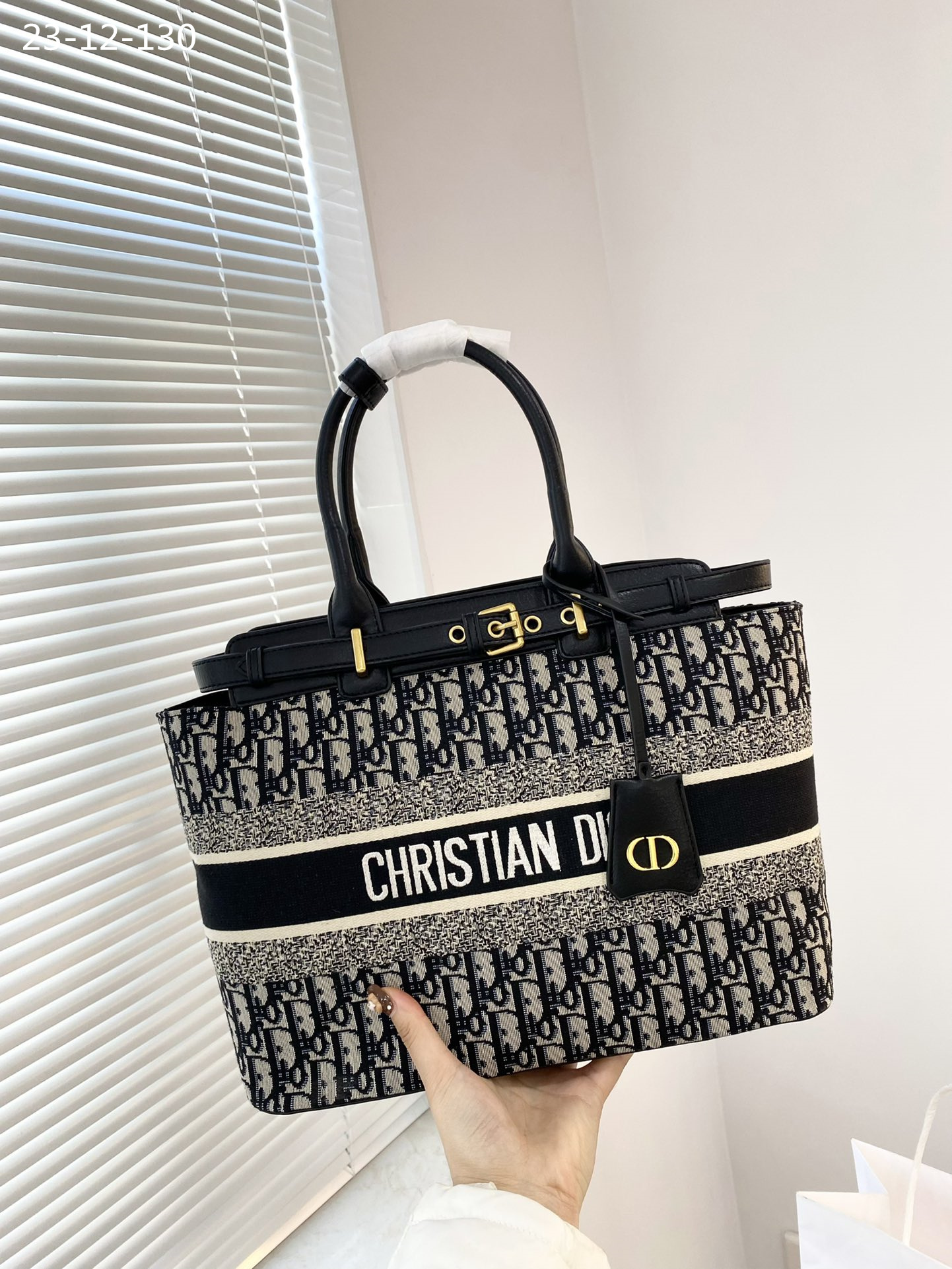 DOR TOTE BAG WITH GOLD TONE BUCKLE OBLIQUE EMBROIDERY BLUE 34CM