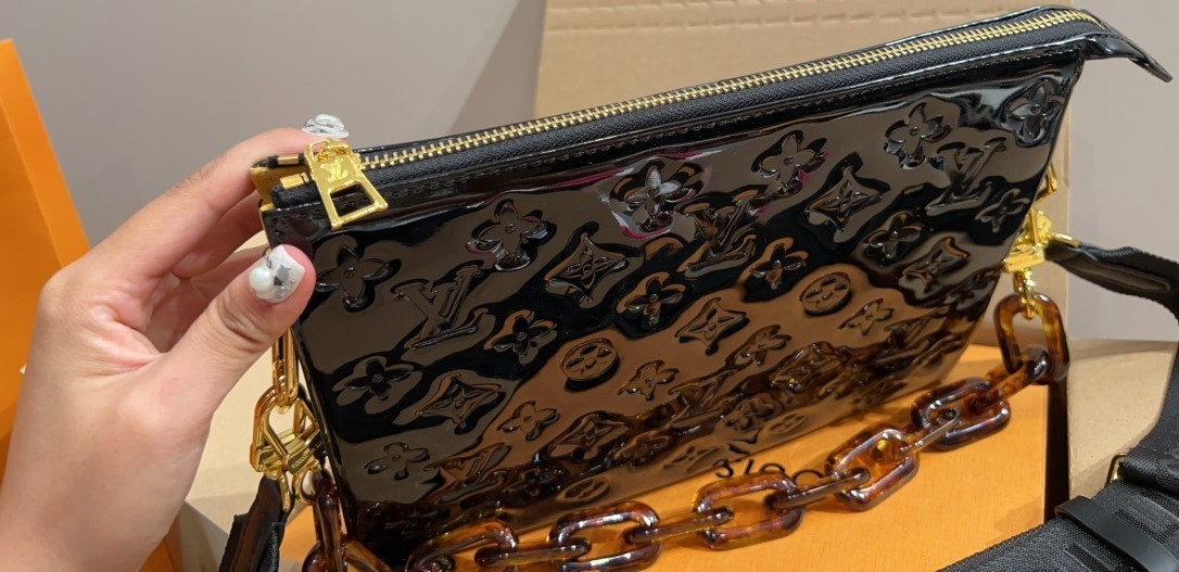 LV COUSSIN PM BAG BLACK 27CM M22614