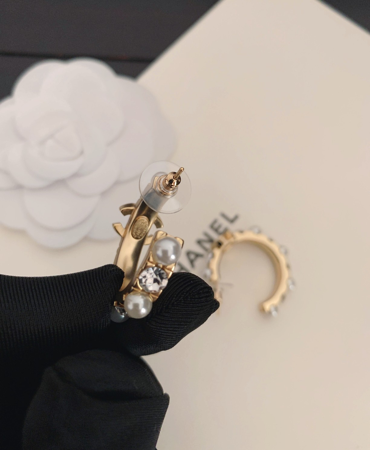 CC HOOP EARRINGS
