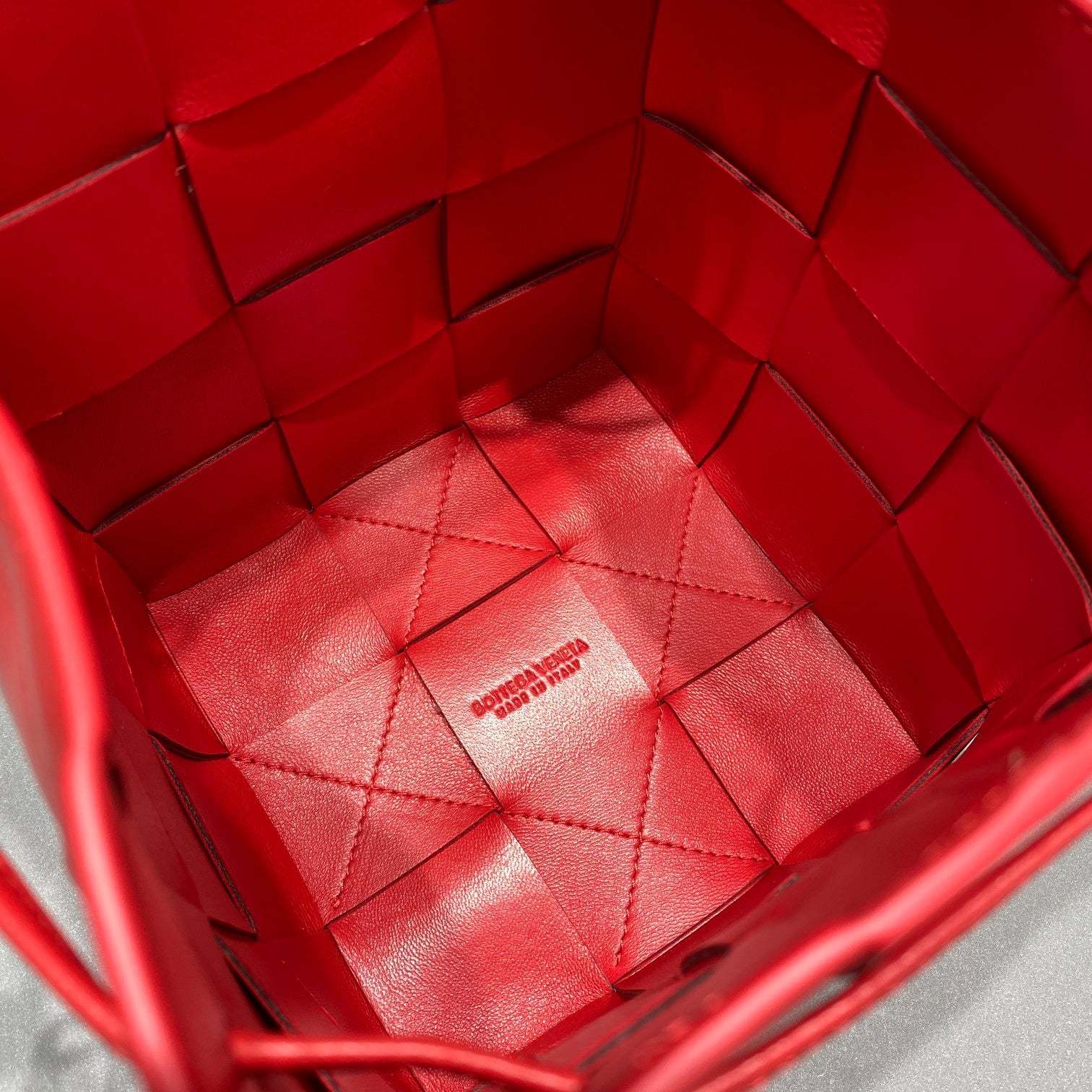 BV Mini Cassette Bucket Bag Red, For Women, Bags 5.5in/14cm 680217VCQC46358