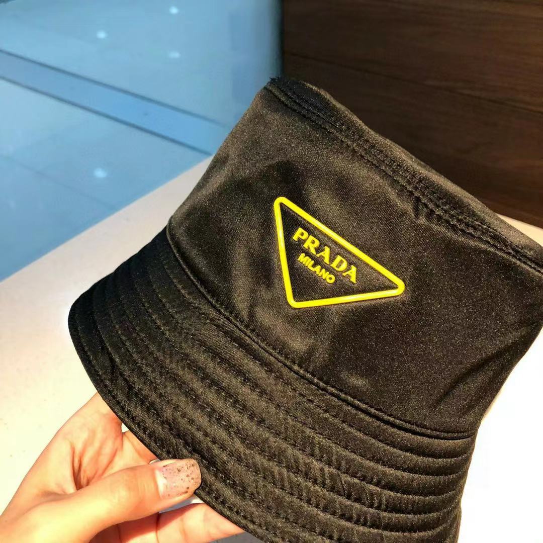 PD YELLOW LOGO BUCKET HAT BLACK