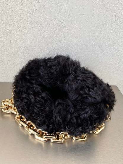 BV Chain Pouch Black, For Women, Bags 12.2in/31cm 620230V13L02132