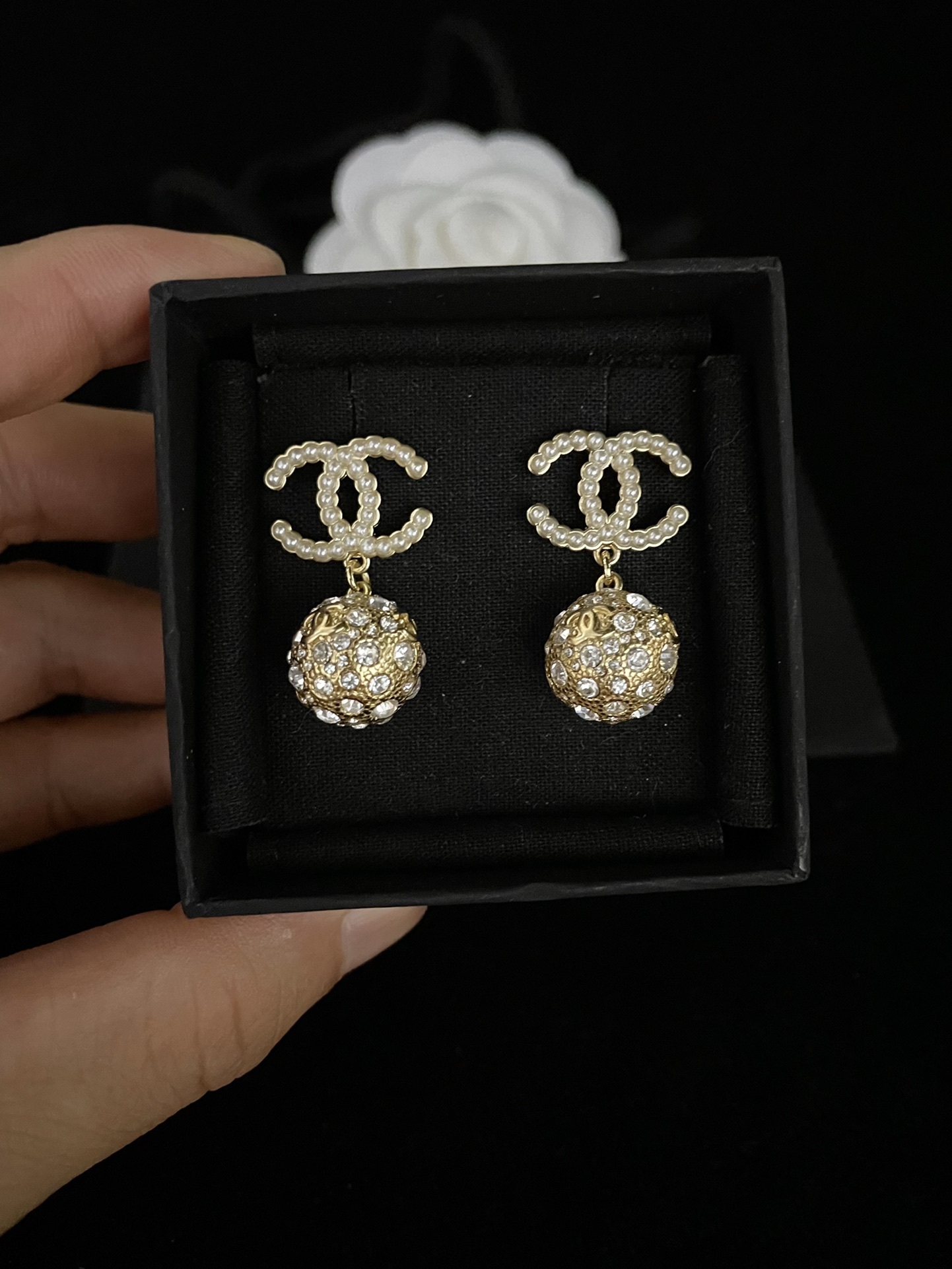 CC NEW CC GOLD BALL CRYSTAL PEARL DROP EARRINGS