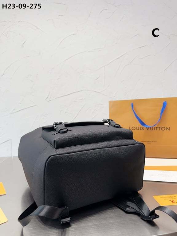 LUV CHRISTOPHER SLIM BACKPACK RUCKSACK TAURILLON LEATHER BLACK 40CM M58644