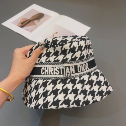 DOR HOUNDSTOOTHS BUCKET HAT BLACK