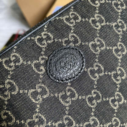 gg Shoulder Bag With Interlocking G Black And White gg Supreme Canvas For Women  9.6in/24.5cm gg