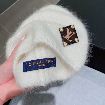 LV WOOL BEANIE WITH MONOGRAM CANVAS &amp; LEATHER TAG WHITE