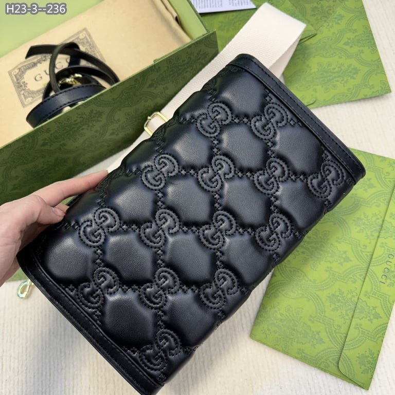 GG MATELASSE WALLET BLACK 23CM