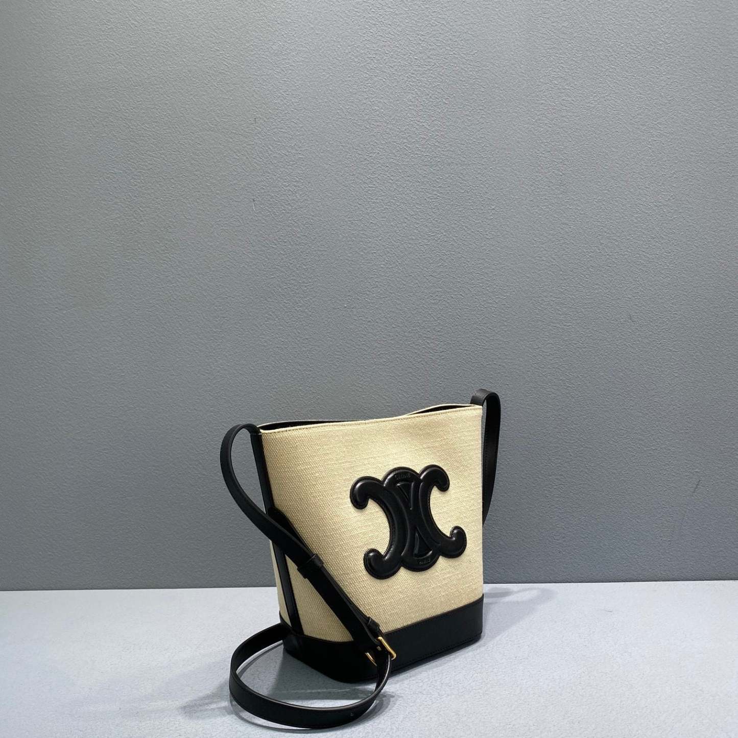 CE Small Bucket Cuir Triomphe In Textile Beige/Black For Women 9in/22cm