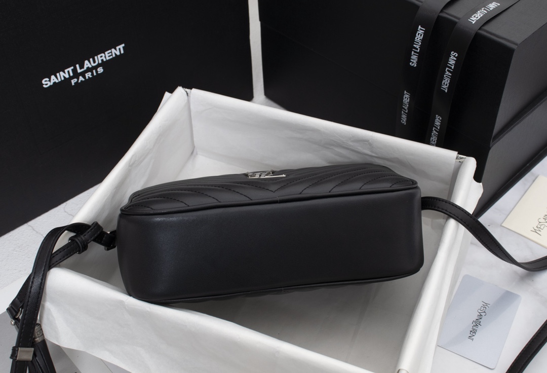 YSL LOU CAMERA BAG IN QUILTED BLACK SILVER LEATHER 23CM 612544DV7041000