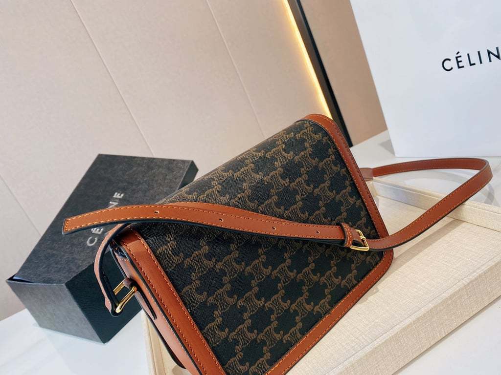 CE CLASSIQUE TRIOMPHE BAG IN TRIOMPHE CANVAS AND CALFSKIN TAN 22CM