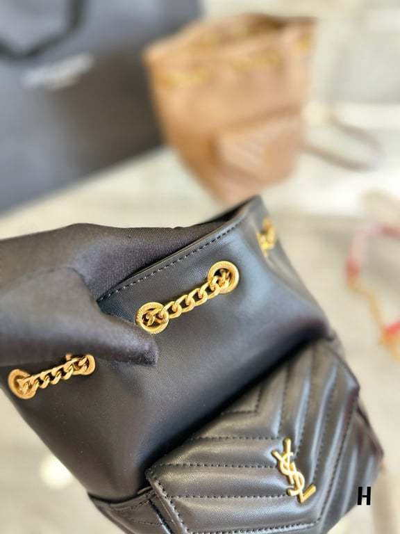 SAINT LAURENT JOE MINI BUCKET BAG IN QUILTED LAMBSKIN BLACK 19CM 7016311EL071000