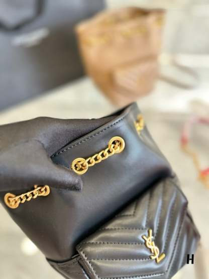 SAINT LAURENT JOE MINI BUCKET BAG IN QUILTED LAMBSKIN BLACK 19CM 7016311EL071000