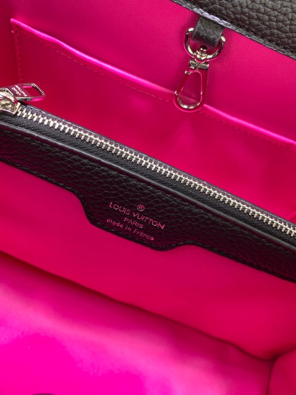 LUV CAPUCINES MM BLACK