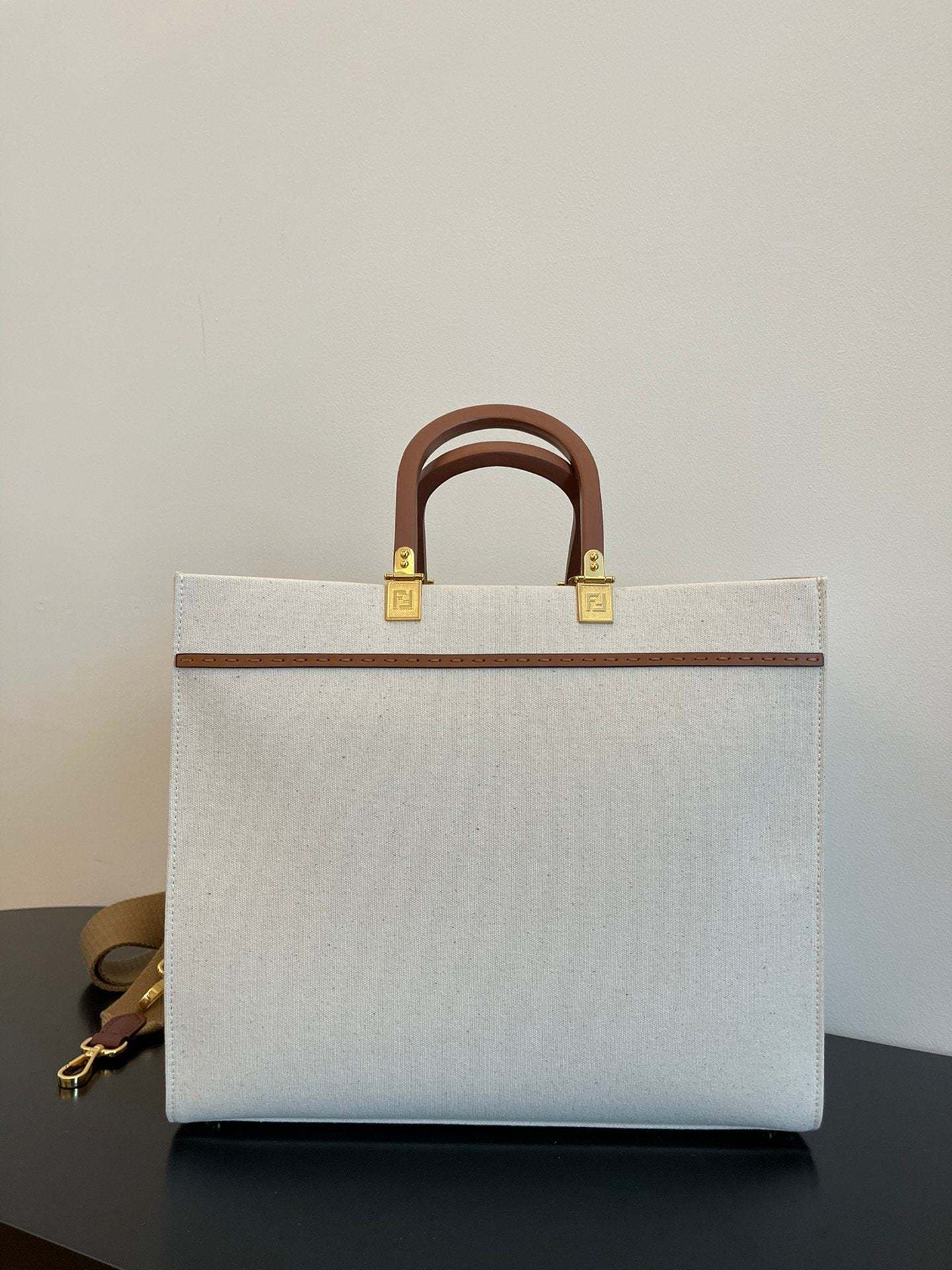 FI Sunshine Medium Tote Bag Light Grey Canvas For Women, Women’s Bags, Shoulder Bags 13.8in/35cm FF 8BH386