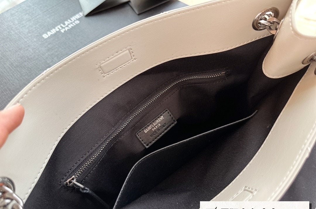 SAINT LAURENT MEDIUM NIKI SHOPPING BAG WHITE 32CM