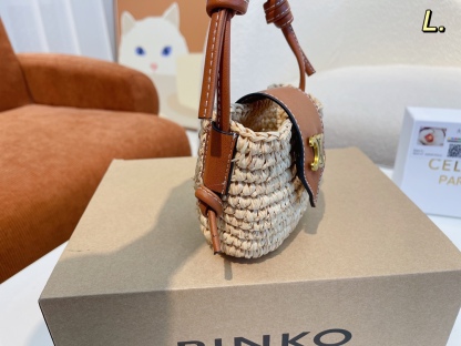 CE CROSSBODY AIRPODS PANIER IN RAFFIA AND CALFSKIN TAN 11CM