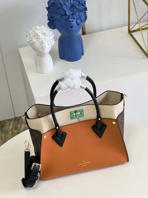 LUV 30CM MM BROWN ON MY SIDE