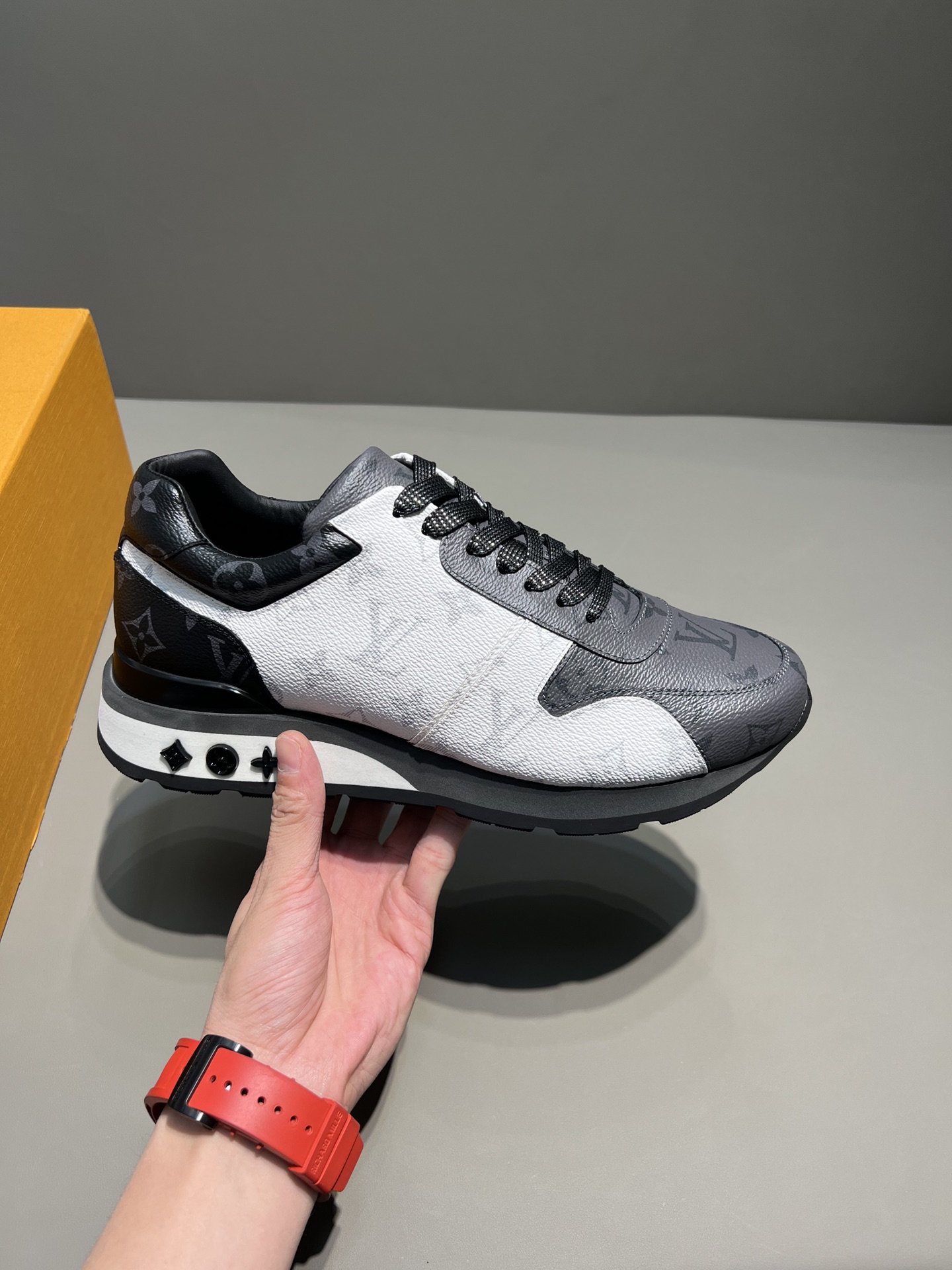 LUV RUN AWAY SNEAKER MONOGRAM CANVAS BLACK/WHITE/GREY