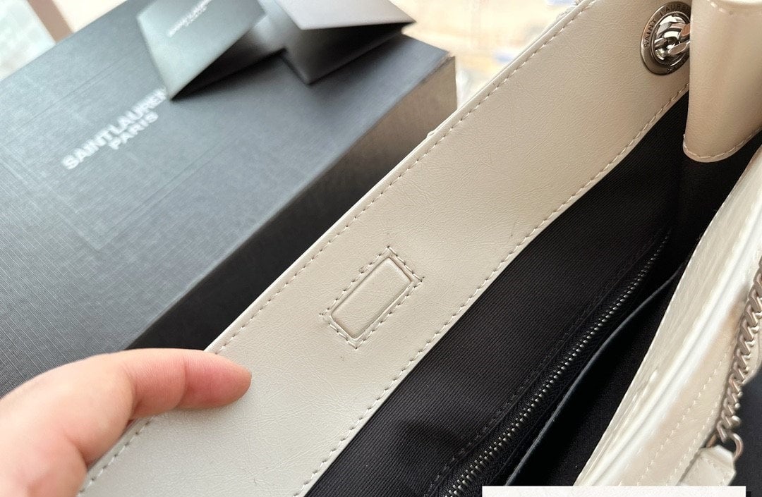 SAINT LAURENT MEDIUM NIKI SHOPPING BAG WHITE 32CM