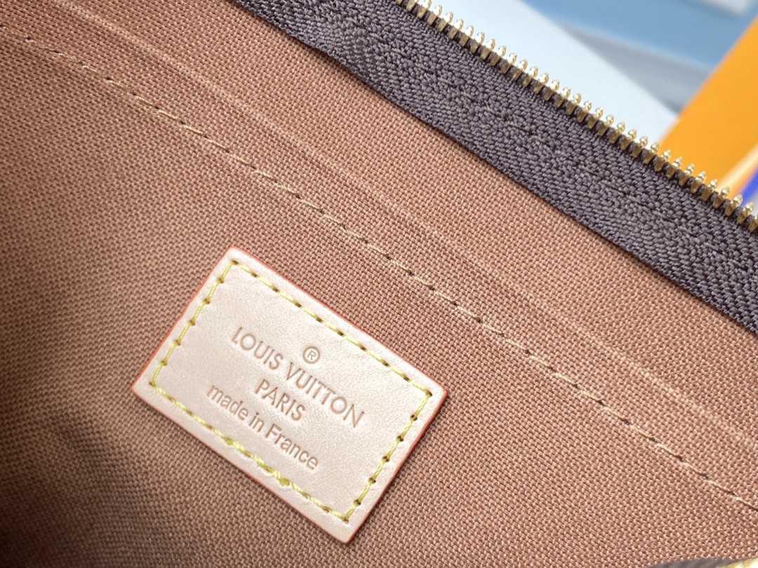 LV MULTI POCHETTE ACCESSOIRES PINK 24CM M44840